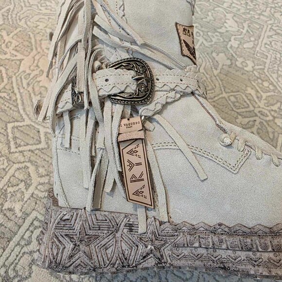 EL VAQUERO Arya Silverstone Ghost Wedge Moccasin Boots - Picture 10 of 16
